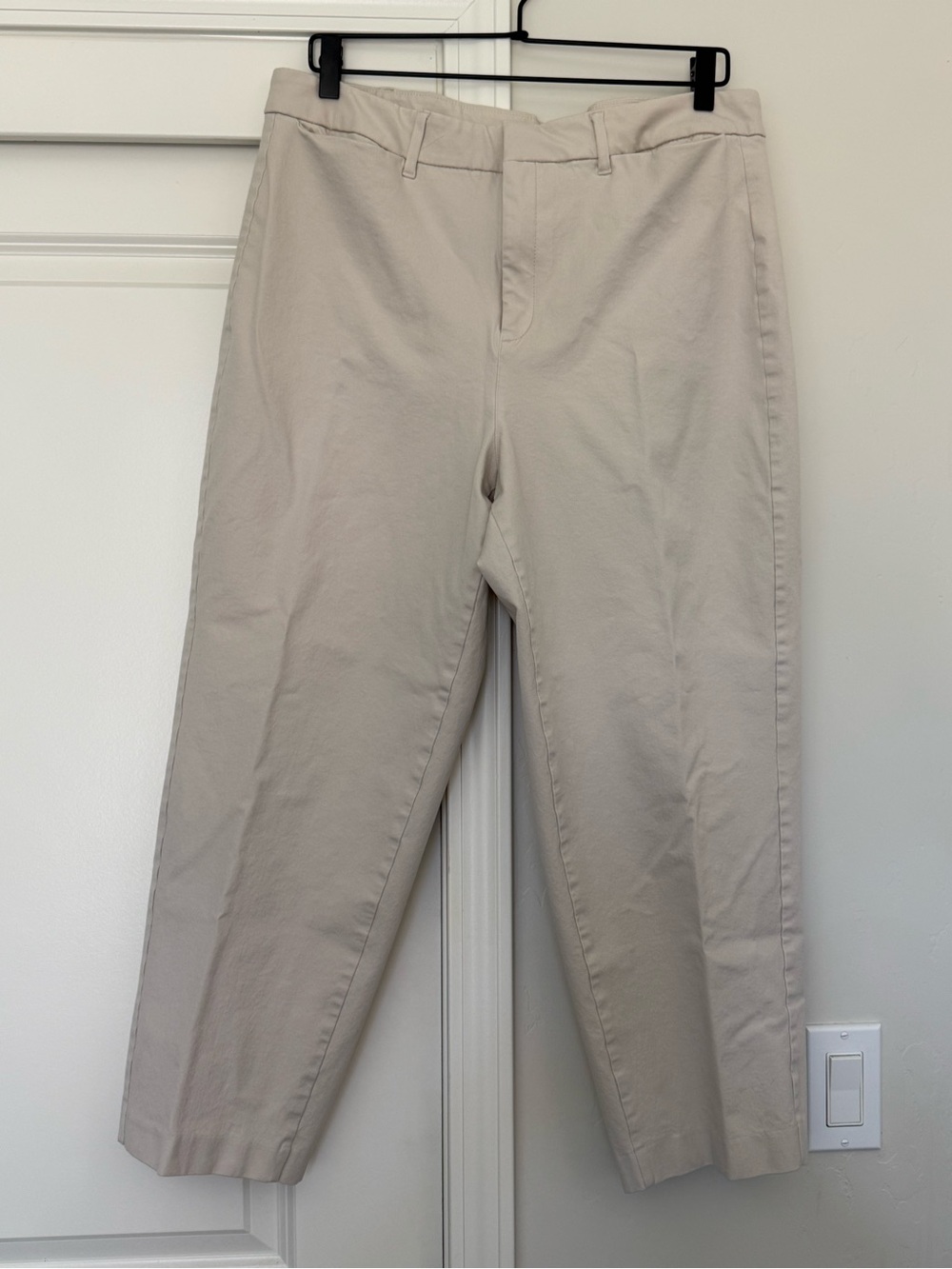 Old Navy High Rise Pixie Straight.